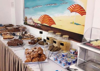 hotel-caesar-pesaro-fotogallery-colazione-buffet