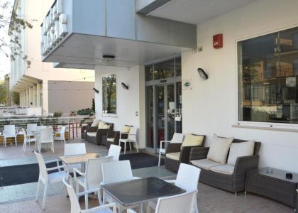 hotel-caesar-pesaro-fotogallery-ingresso-esterno