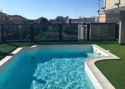 hotel-caesar-pesaro-fotogallery-piscina-esterna-piano-rialzato